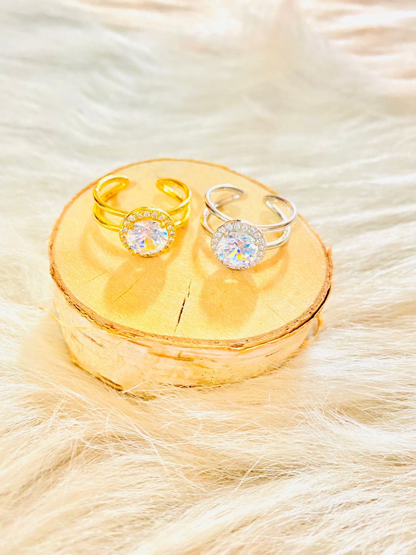 Solblanc Design inc - Double Band Round Crystal Adjustable Ring