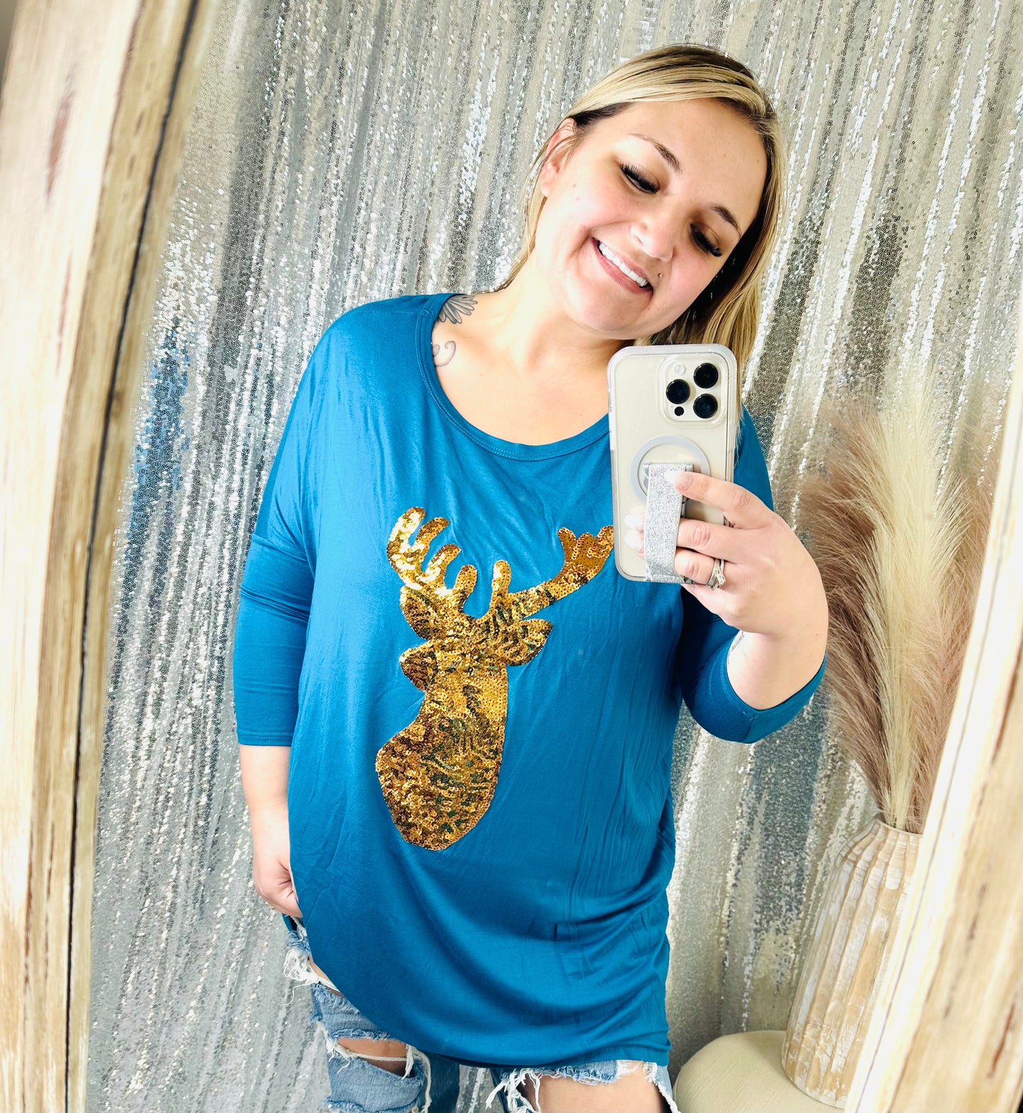 Flowy Quarter Sleeve Sequins Deer Top