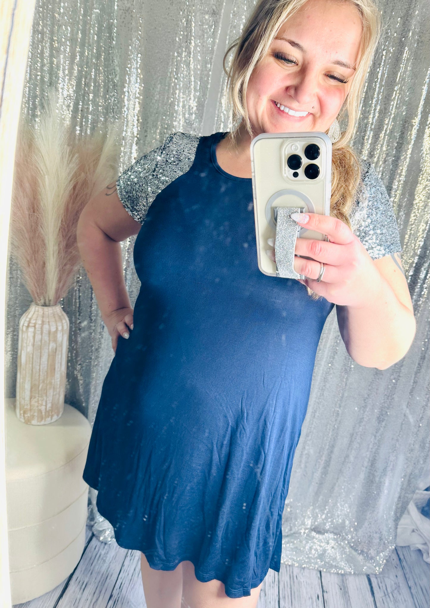 Dark Blue Sequins Short Sleeve Dress