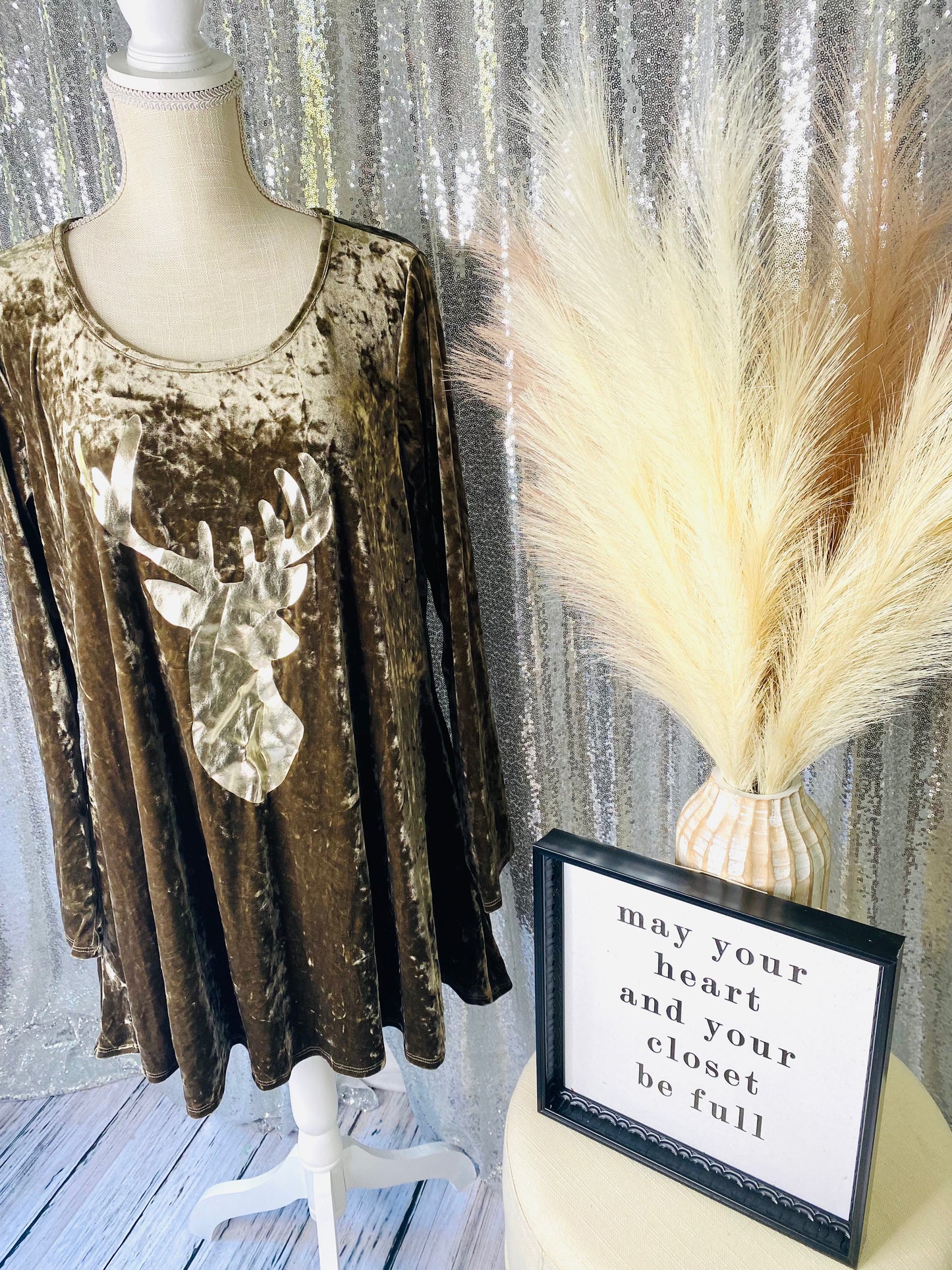 Bronze Velvet Long Sleeve Deer Tunic Top With Pockets